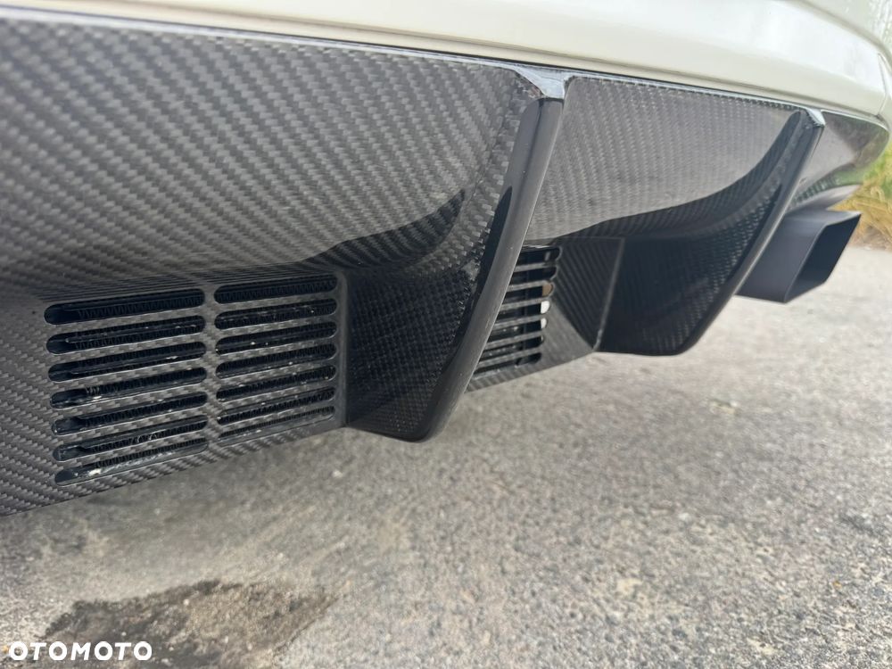 Mercedes-Benz CLK - 11