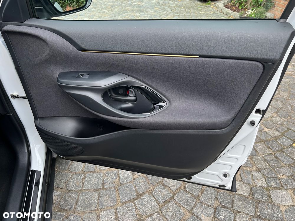 Toyota Yaris Cross Hybrid 1.5 Executive 4x4 - 26