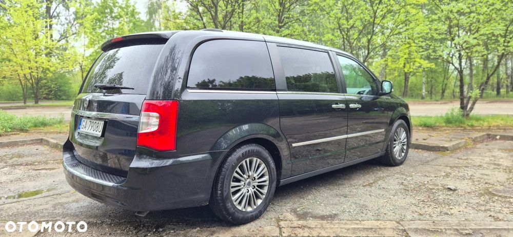 Lancia Voyager 2.8CRD Gold - 4