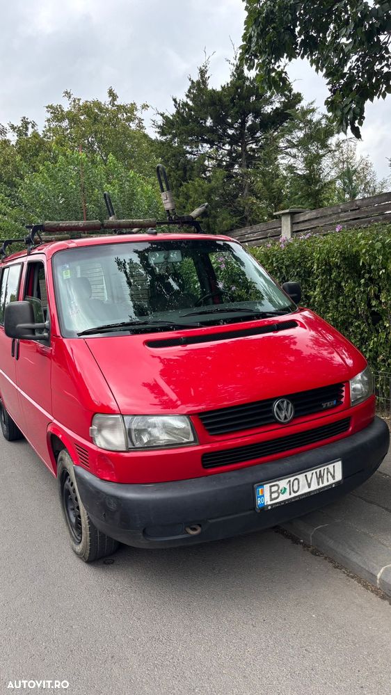 Volkswagen Caravelle - 1