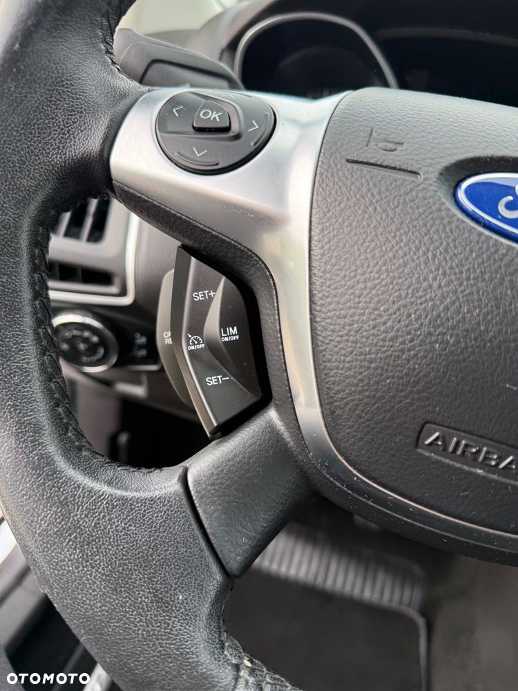 Ford Focus 1.0 EcoBoost Titanium - 10