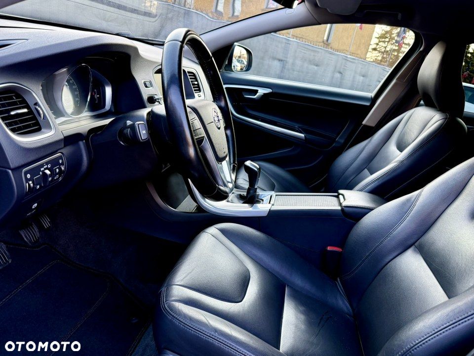 Volvo V60 D4 Ocean Race - 17