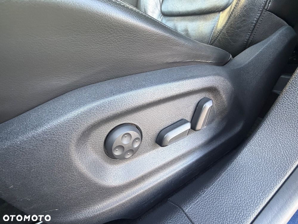 Volkswagen Tiguan - 33