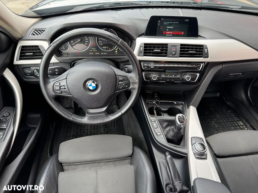 BMW Seria 3 318i Sport Line - 16