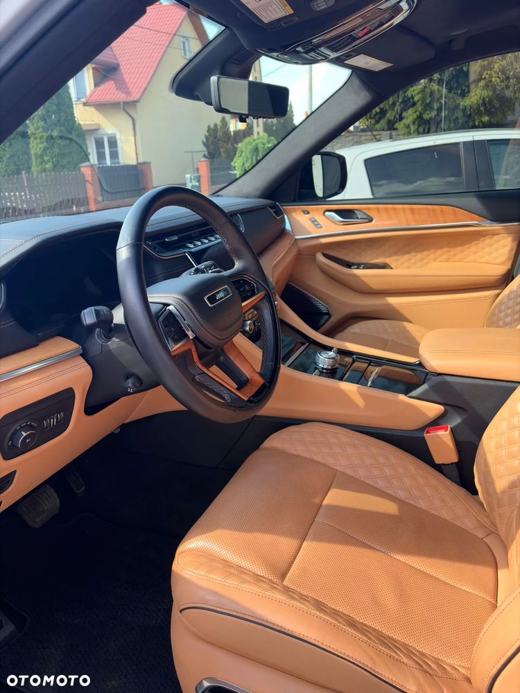 Jeep Grand Cherokee 5.7 V8 Summit - 5