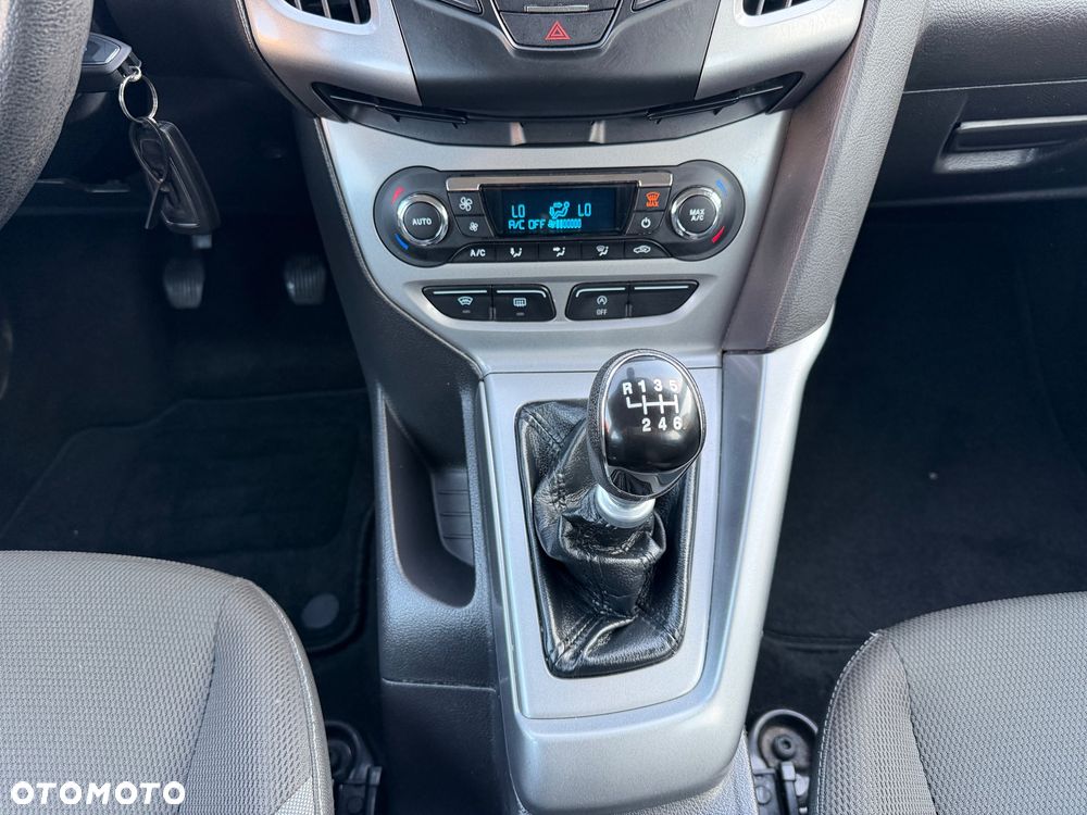 Ford Focus 1.6 TDCi DPF Champions Edition - 21