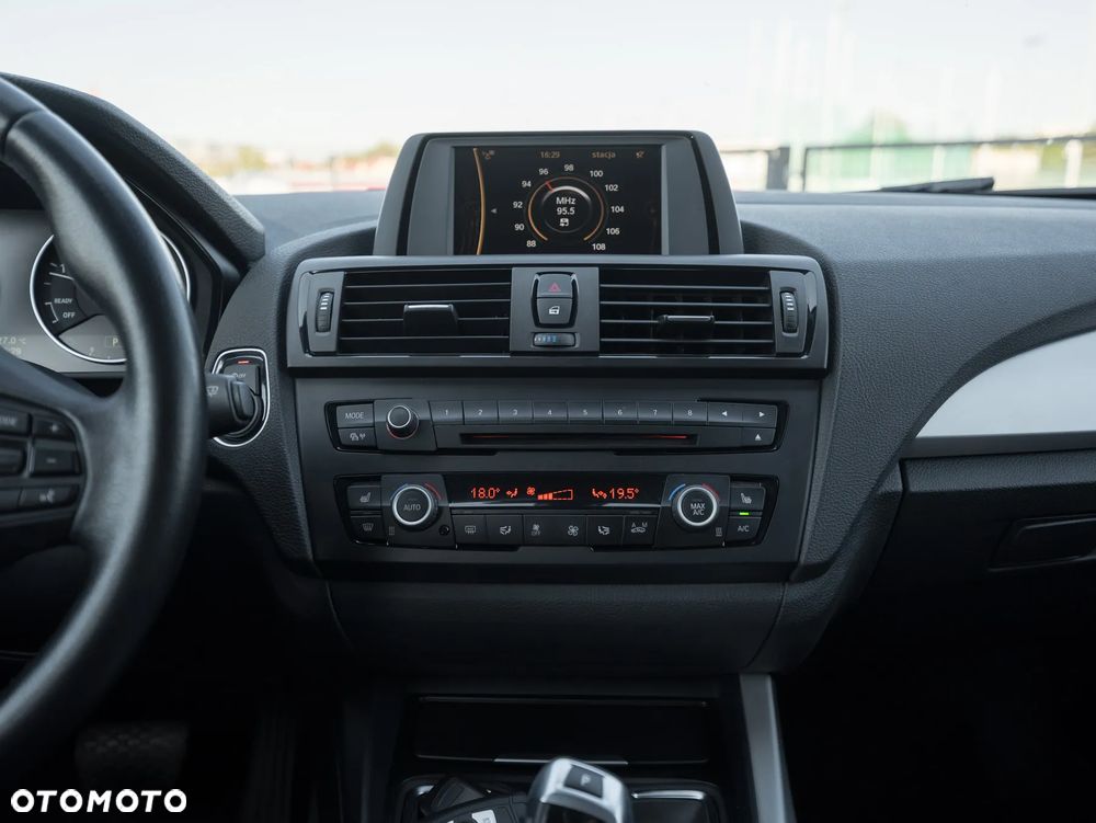 BMW Seria 1 116d Sport Line - 27
