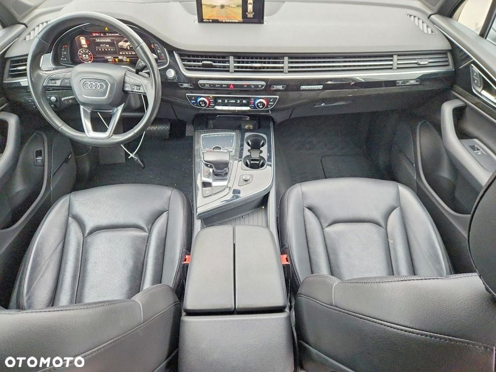 Audi Q7 3.0 TFSI Quattro Tiptronic - 8