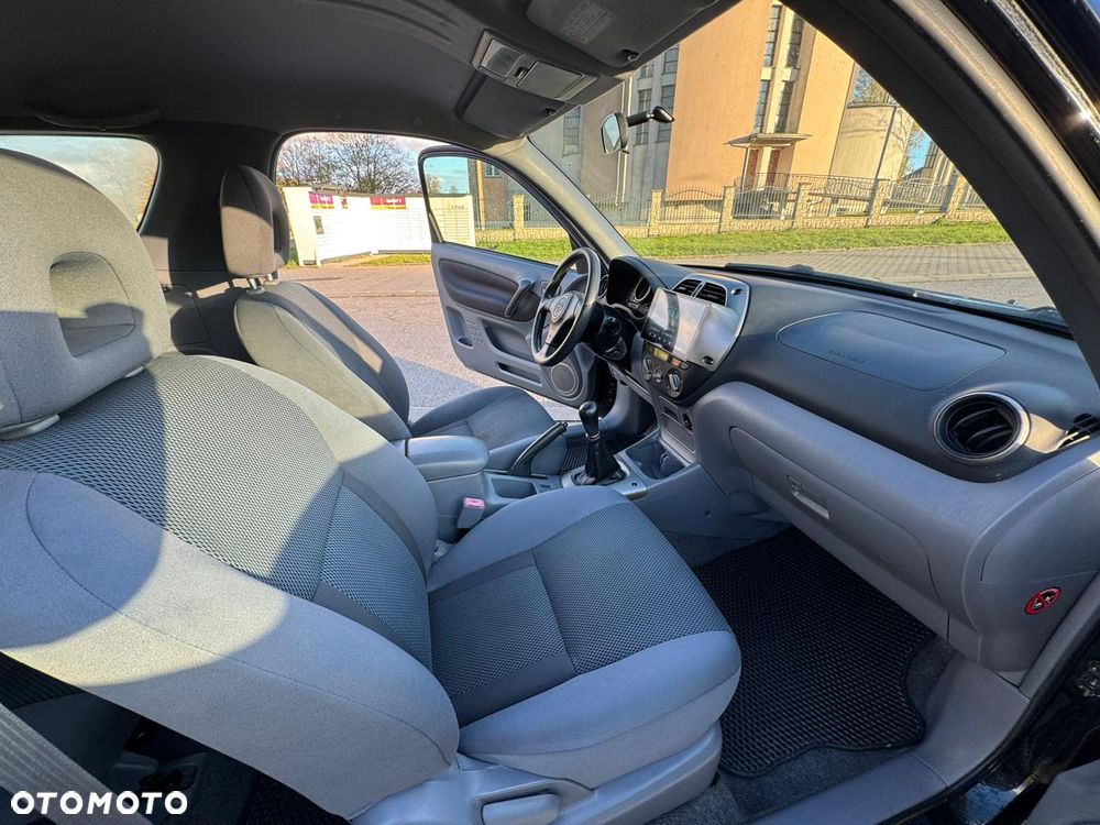 Toyota RAV4 1.8 VVT-i Luna 2WD - 12