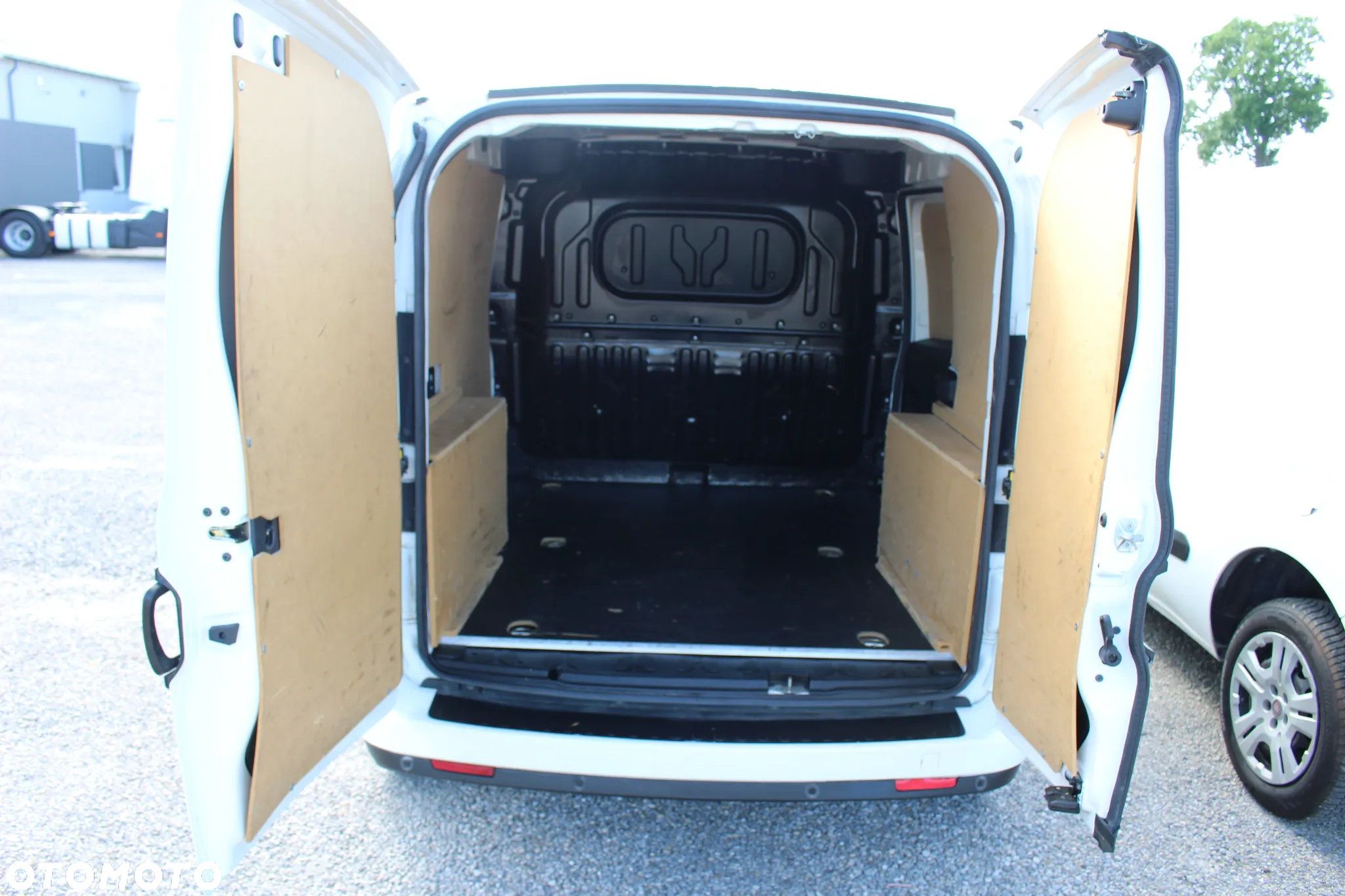 Fiat DOBLO 1.6 MULTIJET 105KM /KLIMA/MODEL 2018 /SERWIS / SUPER STAN / - 18