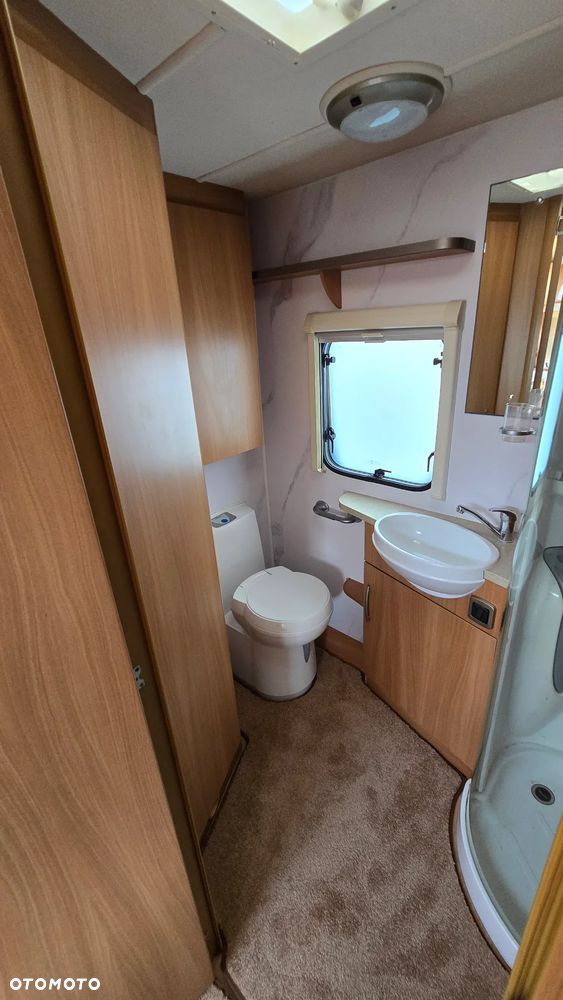 SWIFT CORNICHE - 22