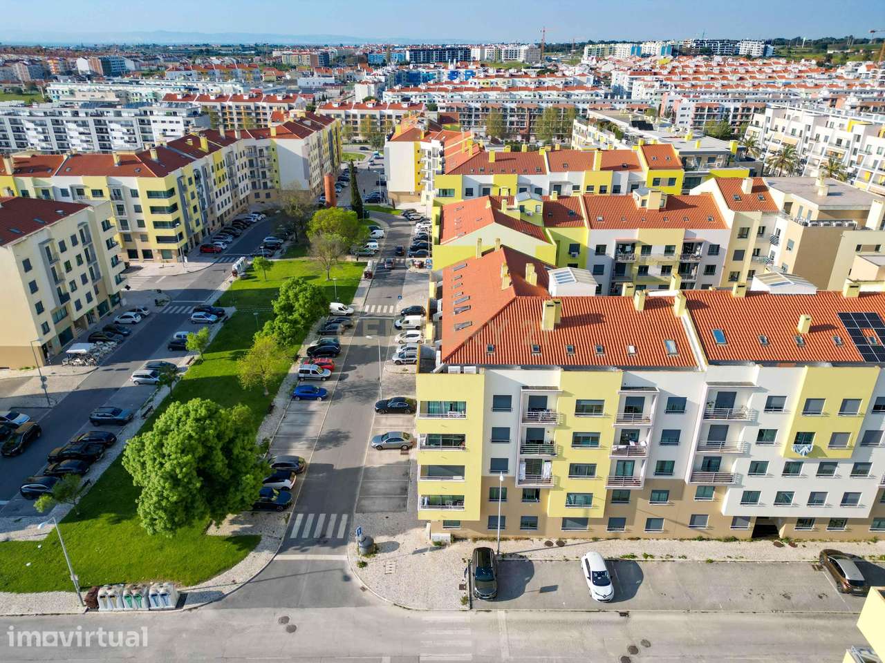 Apartamento T3 na Praça da Concórdia, Montijo - Grande imagem: 2/39