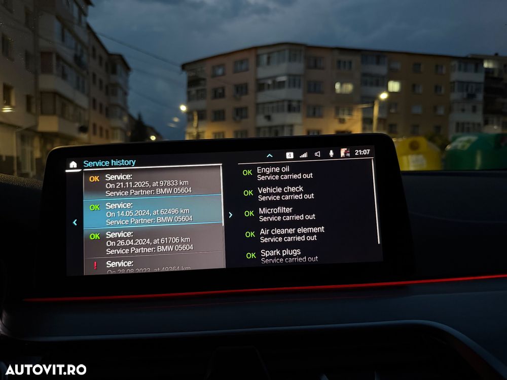 BMW Seria 5 530e Aut. M Sport Edition - 16