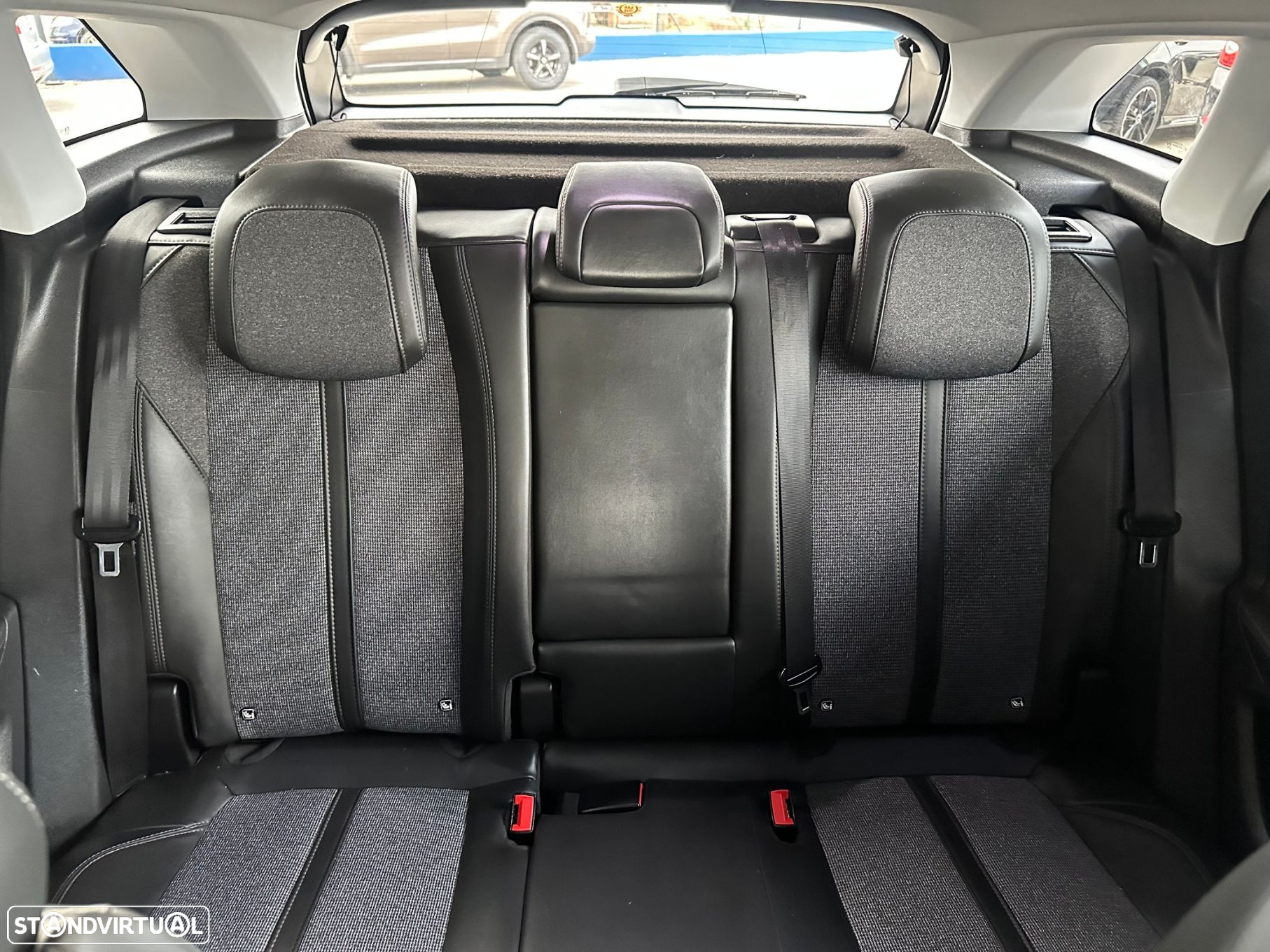 Peugeot 3008 1.6 BlueHDi Allure EAT6 - 40
