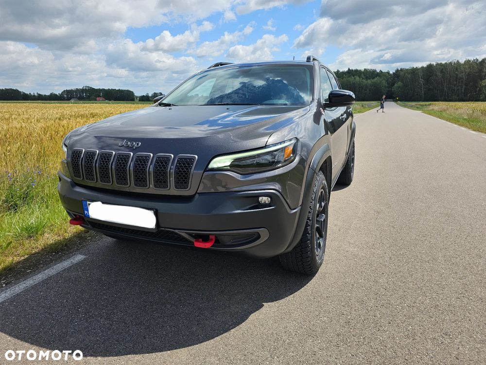 Jeep Cherokee - 24
