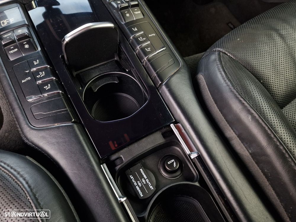 Porsche Panamera Platinum Edition - 21