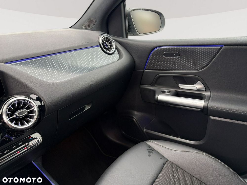 Mercedes-Benz Klasa B 200 7G-DCT Progressive - 25