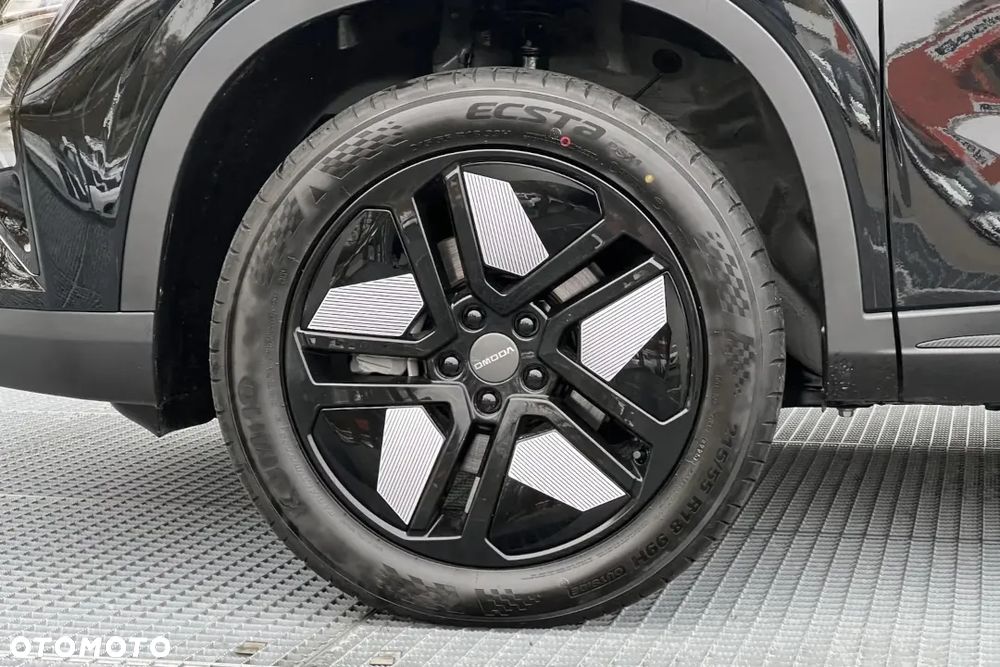 Omoda 5 1.5 T-GDI Hybrid Premium DHT - 37