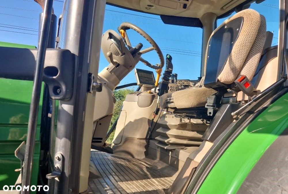 John Deere 6145R - 2