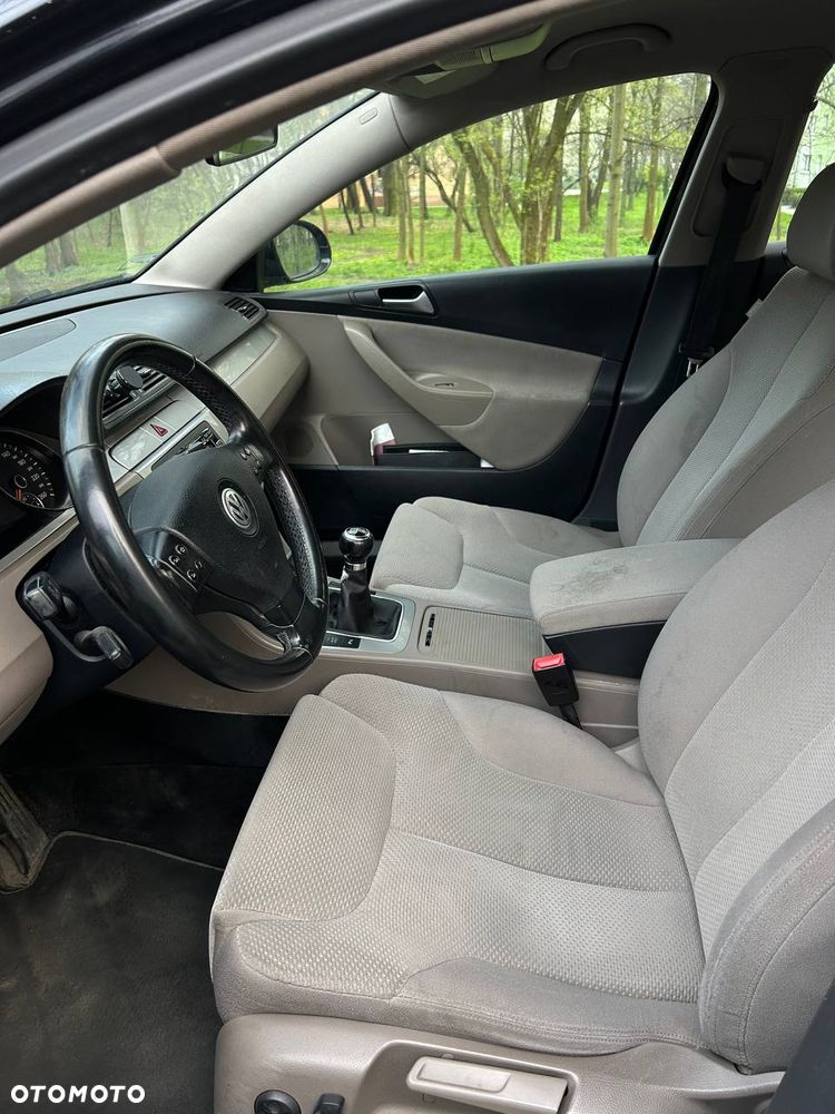 Volkswagen Passat 1.8 TSI Comfortline - 11