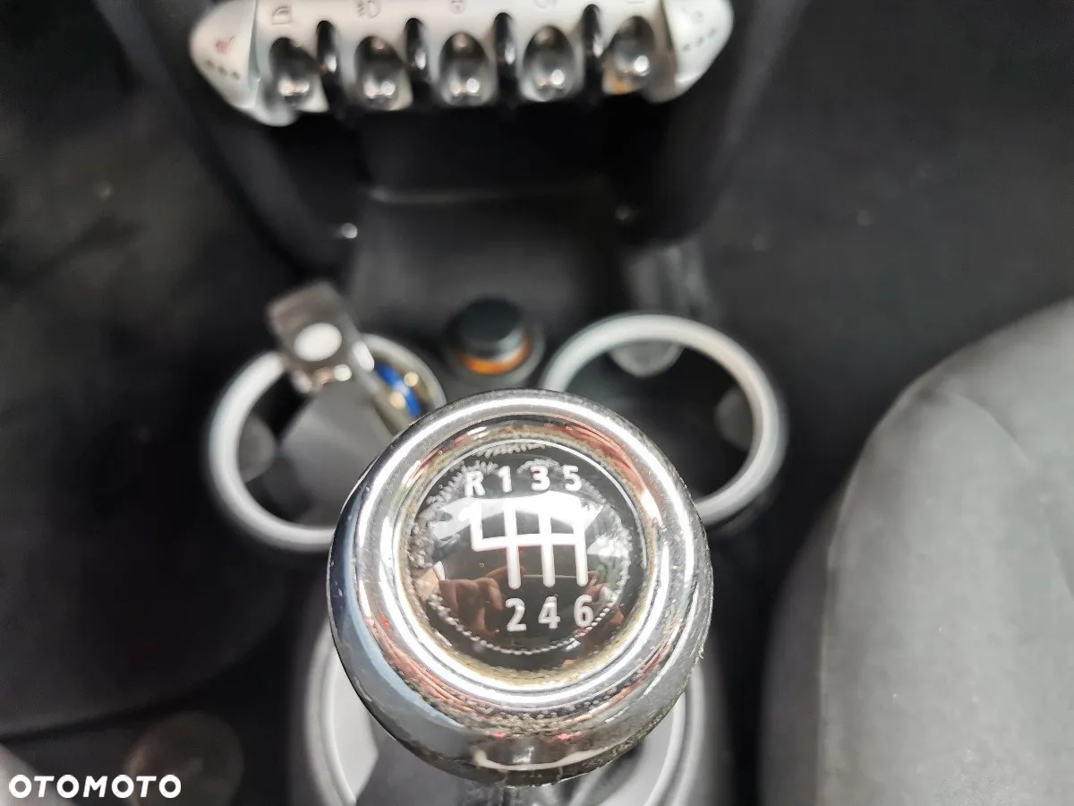 MINI Cooper Standard - 15