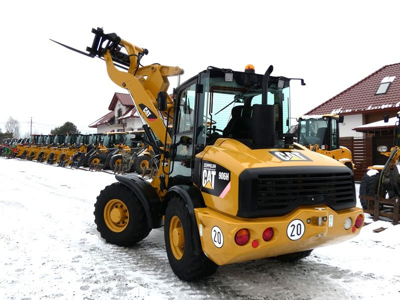 Caterpillar 906H Z Niemiec / Tylko 3,965mth / - 38