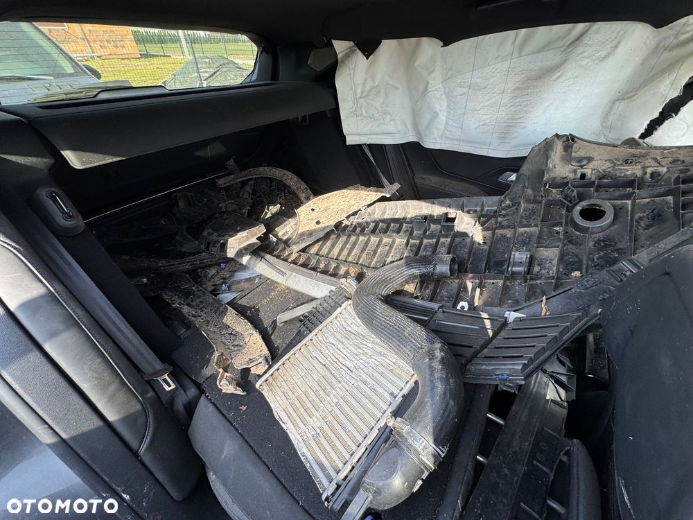 Citroën DS7 225 OPERA - 13