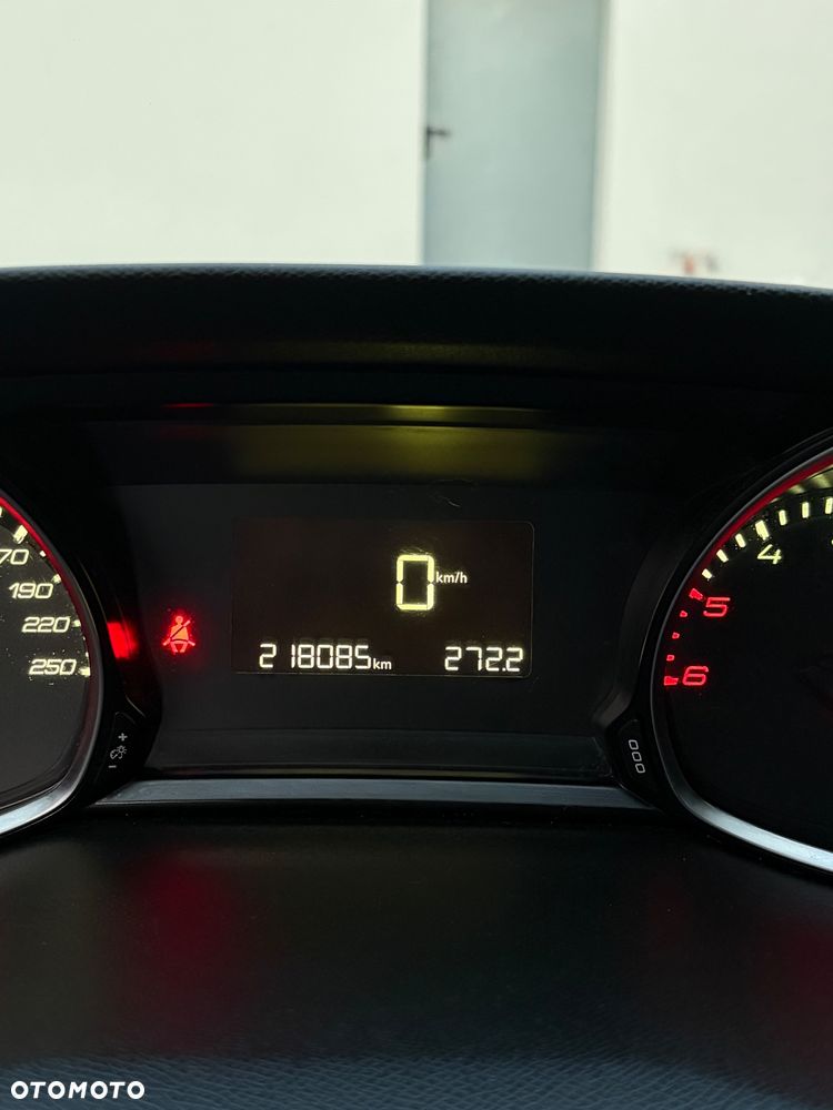 Peugeot 308 1.6 HDi Active - 11