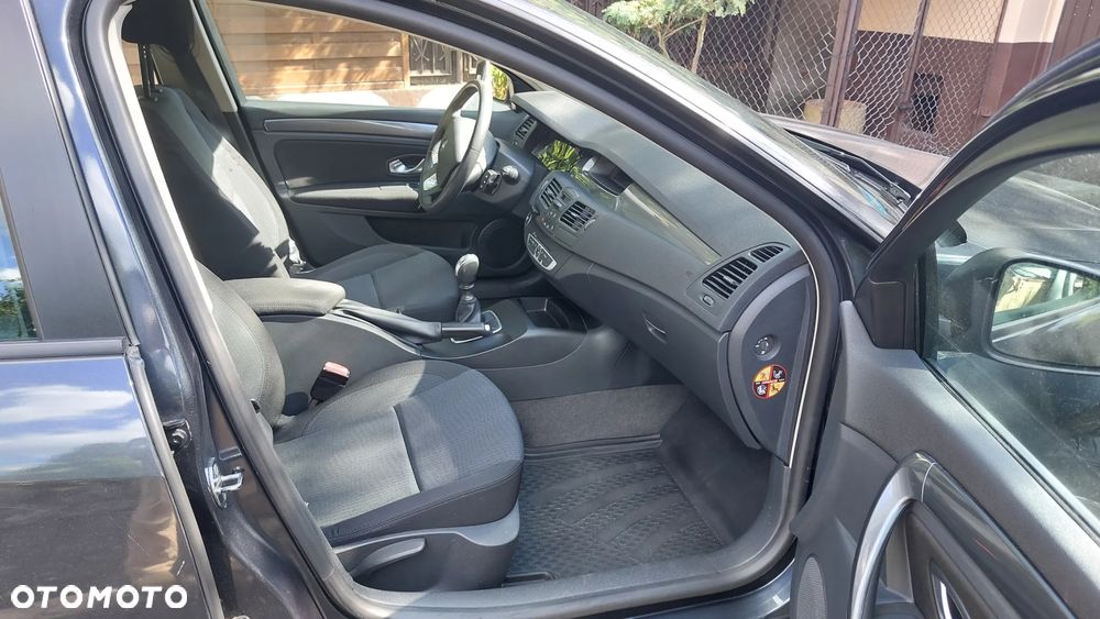 Renault Laguna - 3