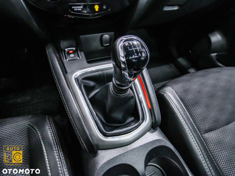 Nissan Qashqai 1.6 Tekna - 23