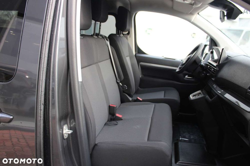 Peugeot Traveller - 18