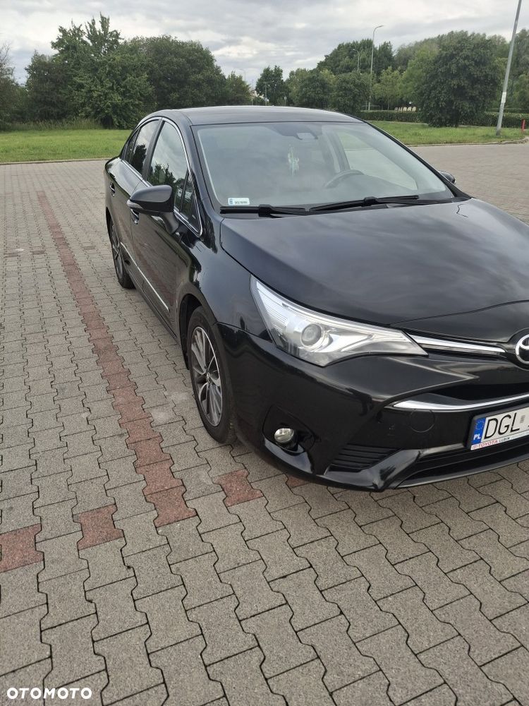 Toyota Avensis 1.8 Premium - 3