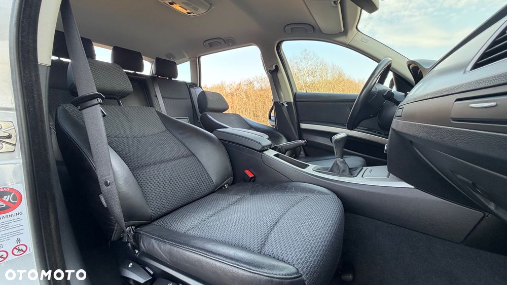 BMW Seria 3 320d xDrive - 14