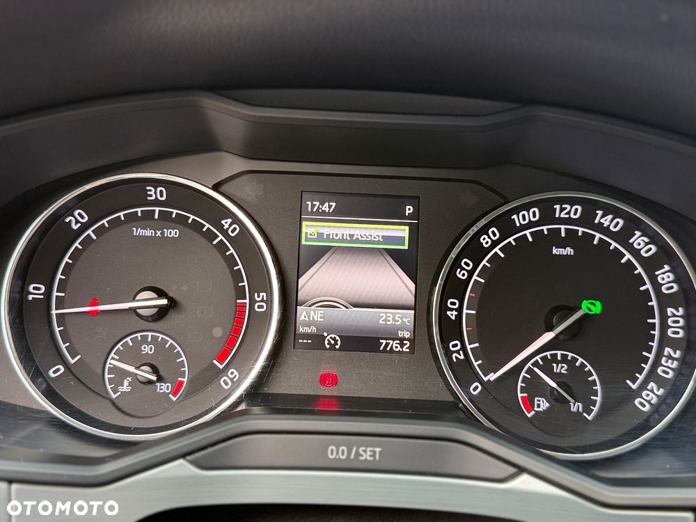 Skoda Superb 2.0 TDI DSG Ambition - 18
