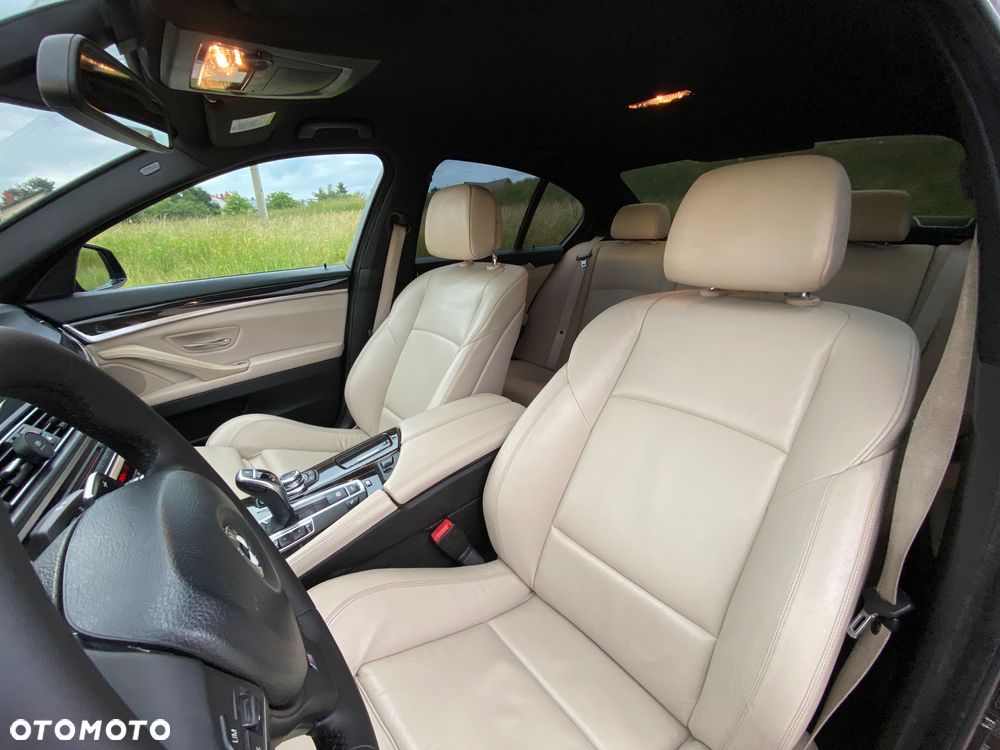 BMW Seria 5 520d Sport-Aut - 29