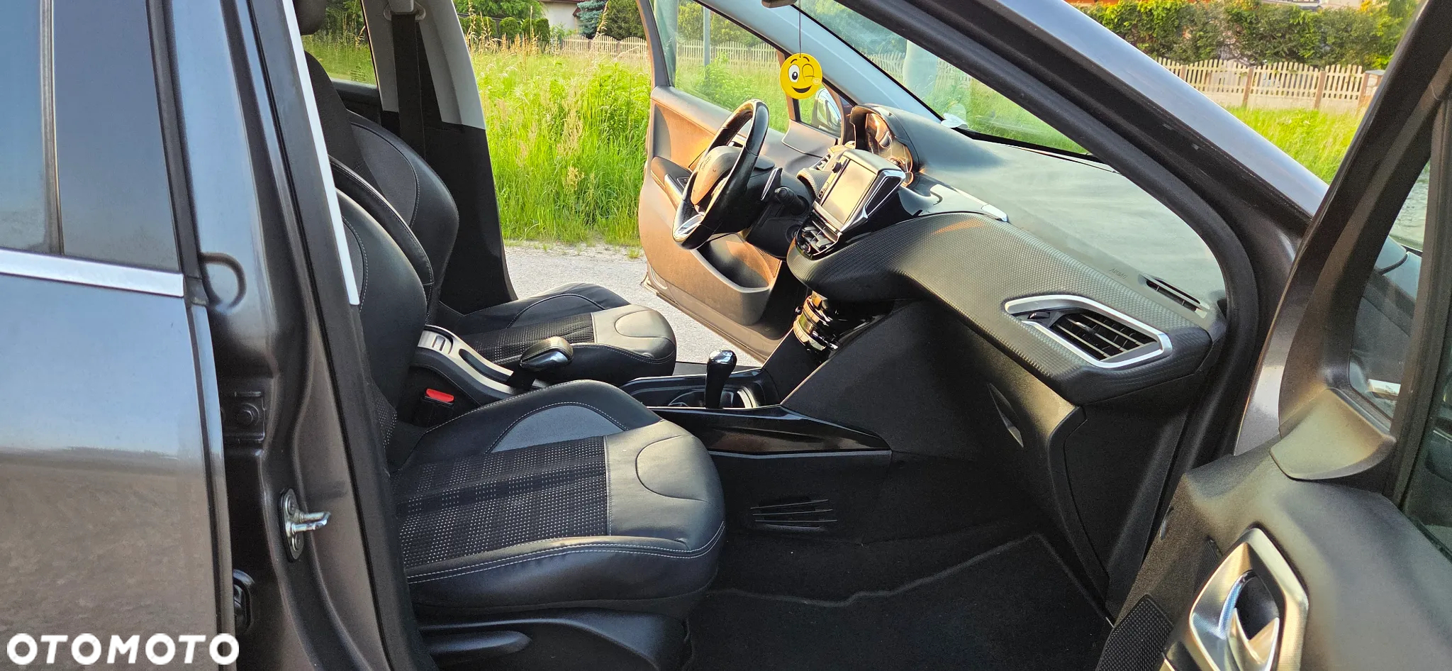 Peugeot 2008 e-HDi FAP 92 ETG6 STOP & START Allure - 15