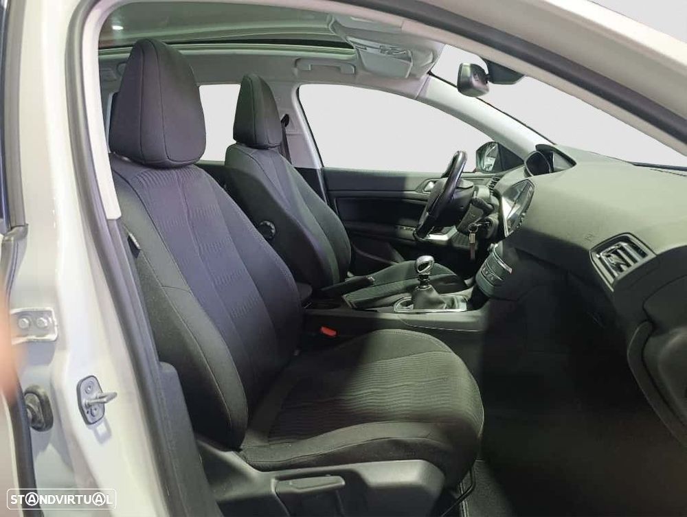 Peugeot 308 SW 1.2 PureTech Active - 12