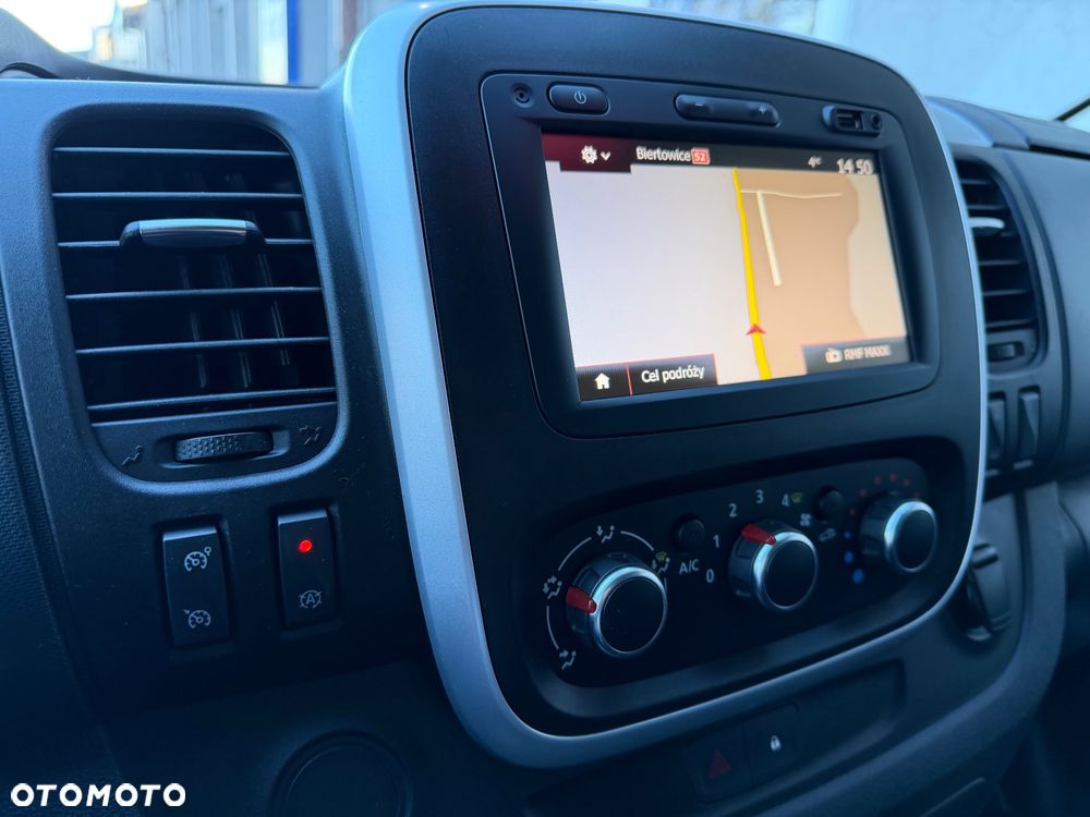 Renault Trafic 2.0 dCi EDC - 24