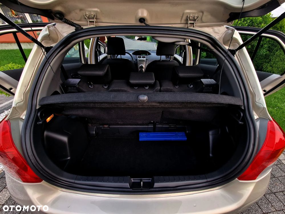 Toyota Yaris 1.33 Sol - 19