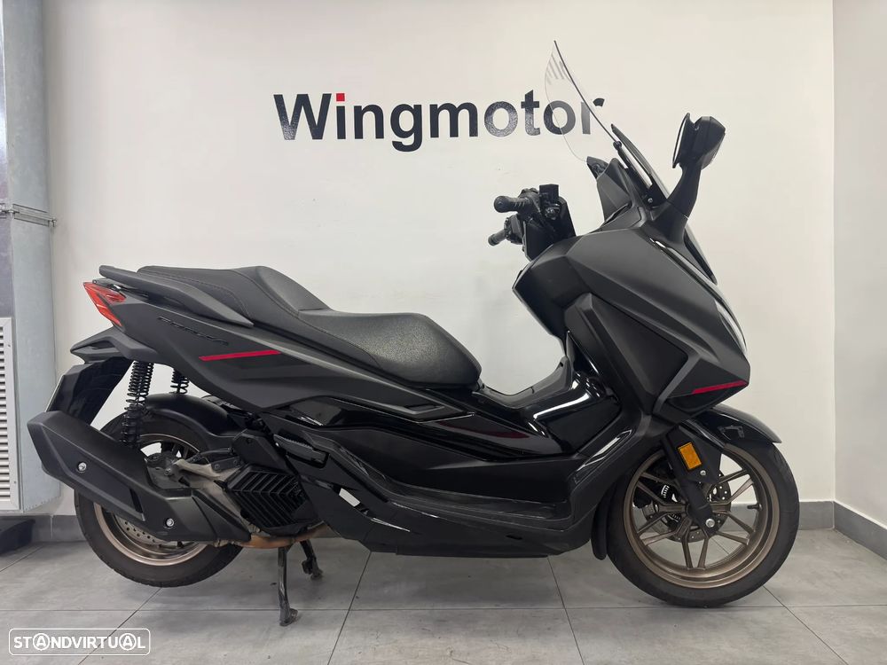 Honda Forza 125 Special Edition - 1