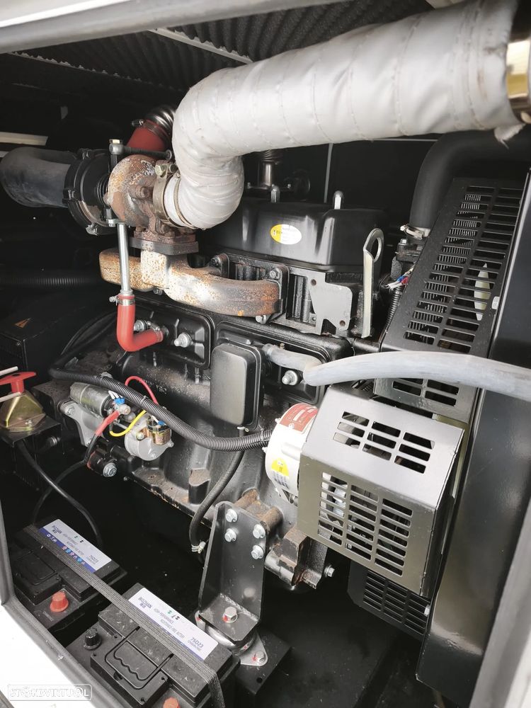 GERADOR TRIFASICO Plus Power GF2-100 80KW 100KVA - 17