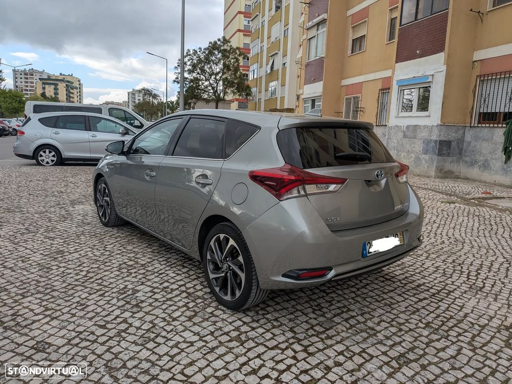 Toyota Auris 1.8 HSD Comfort +P.Sport+Navi - 20