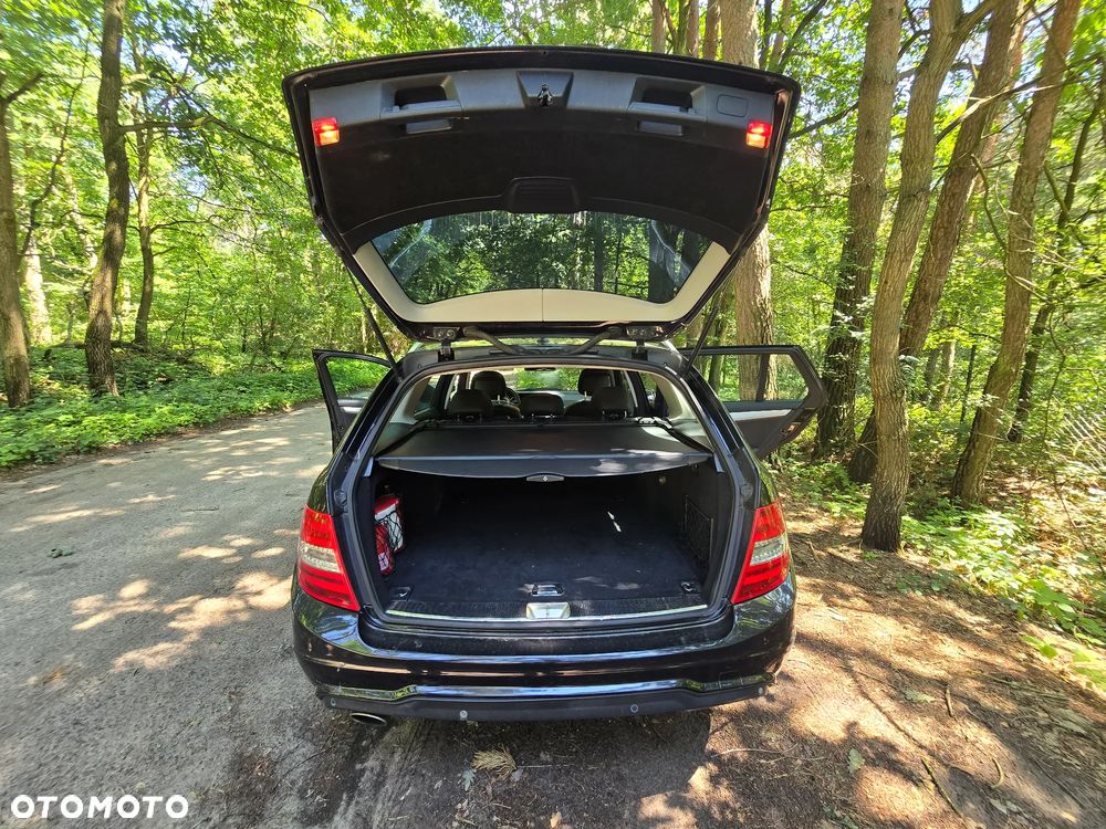 Mercedes-Benz Klasa C 220 CDI DPF Automatik BlueEFFICIENCY Avantgarde - 13