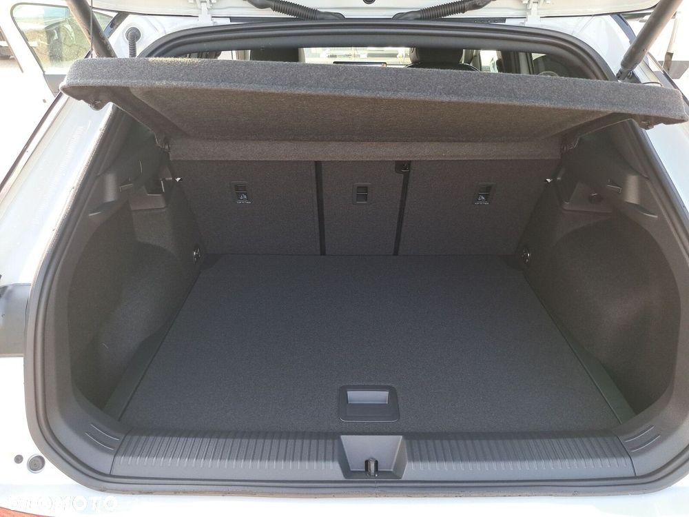Volkswagen T-Roc - 18