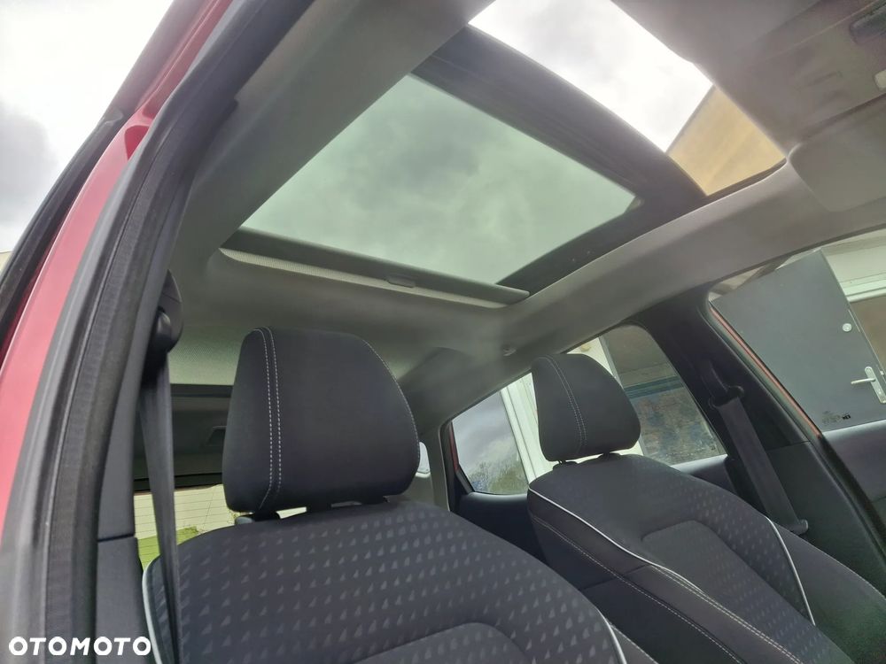 Ford Fiesta 1.0 EcoBoost S&S TITANIUM - 32