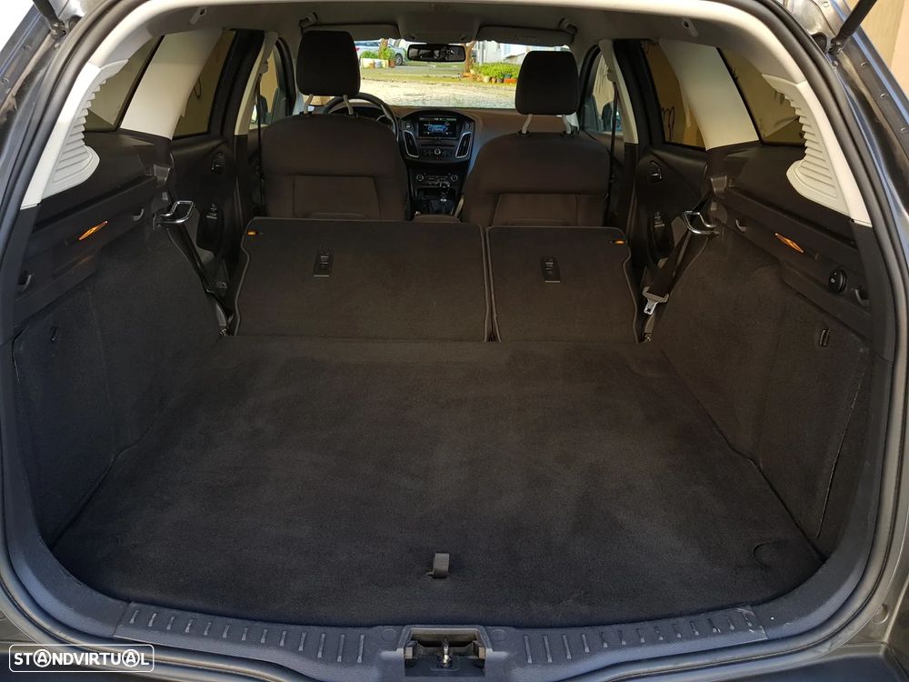 Ford Focus SW 1.5 TDCi Titanium - 51