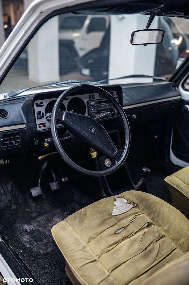 Volkswagen Golf - 11