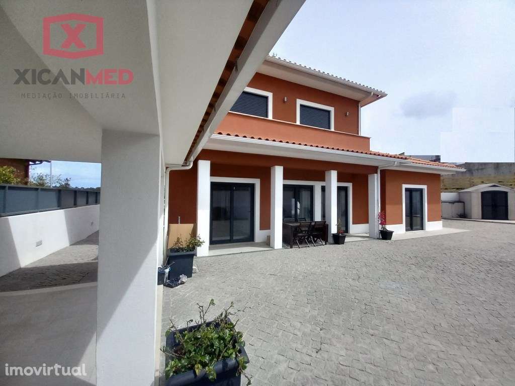 Moradia Independente: Refúgio entre a Aldeia e o Mar - Grande imagem: 2/18