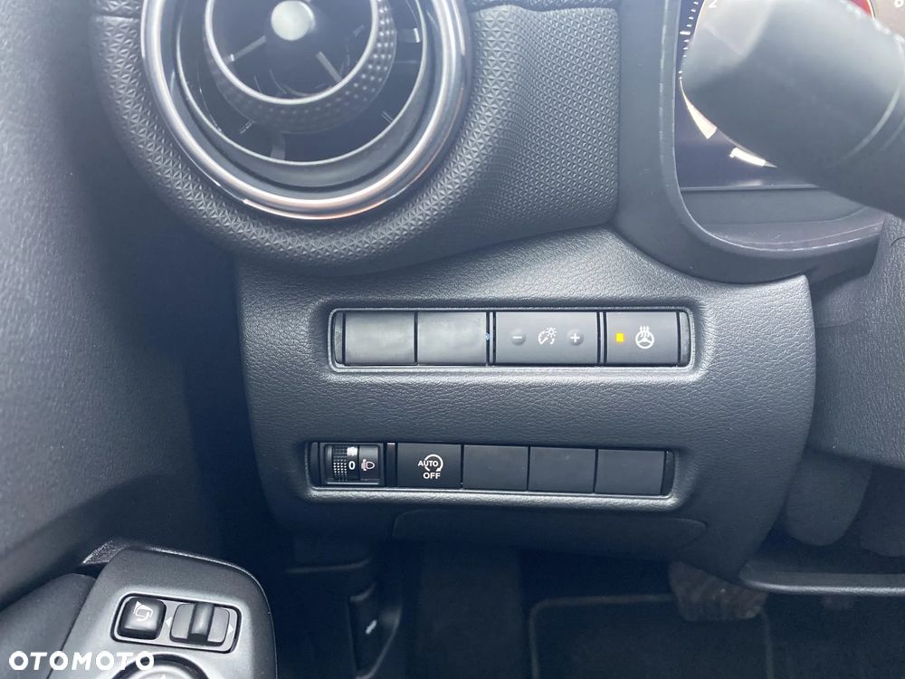 Nissan Juke 1.0 DIG-T N-Connecta DCT - 20