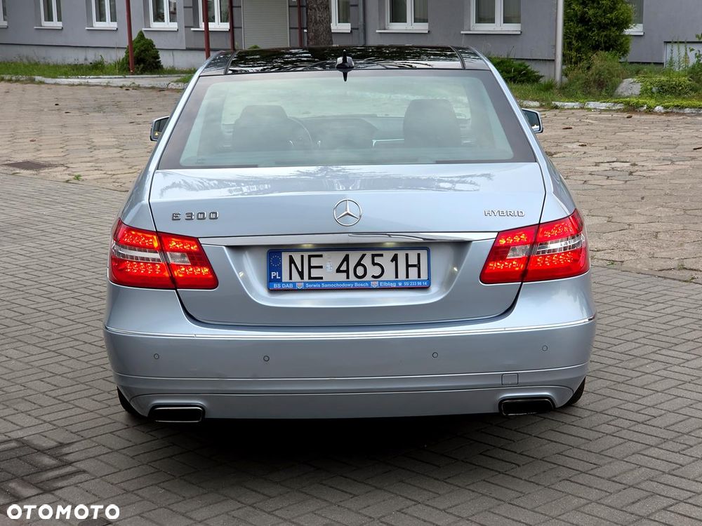 Mercedes-Benz Klasa E 300 BlueTEC HYBRID Avantgarde - 10